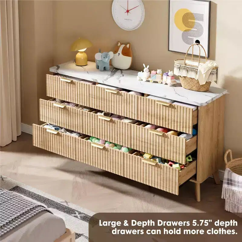 Commode cannelée pour chambre à coucher avec 9 tiroirs profonds, commode moderne de 154 cm de large