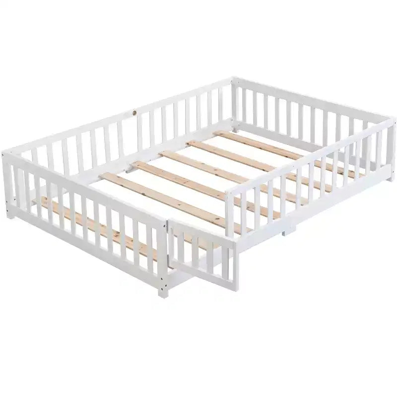 Lit au sol pleine grandeur pour tout-petits avec porte pour enfants, lit Montessori maison moderne avec clôture