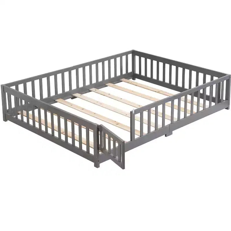 Lit au sol pleine grandeur pour tout-petits avec porte pour enfants, lit Montessori maison moderne avec clôture