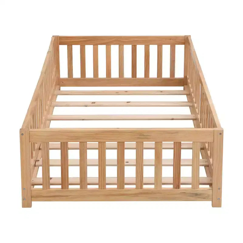 Lit au sol pleine grandeur pour tout-petits avec porte pour enfants, lit Montessori maison moderne avec clôture
